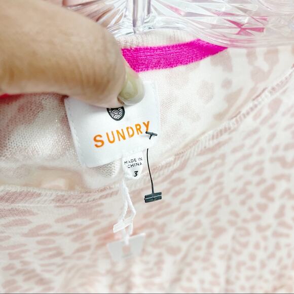 Sundry‎ Women's Cream Leopard Spotted Pullover  Sweater Size 3 Large - Picture 3 of 5